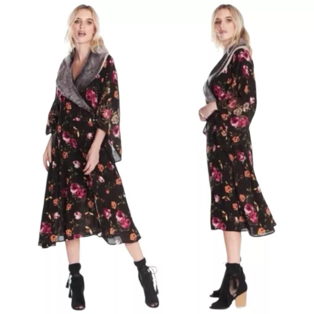 $222 ARATTA Princess of Monaco Kimono Dress Medium Sequin Embroidered Faux Fur